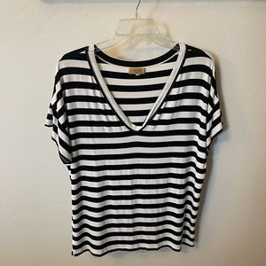 PIKO 1988 v-neck shirt
